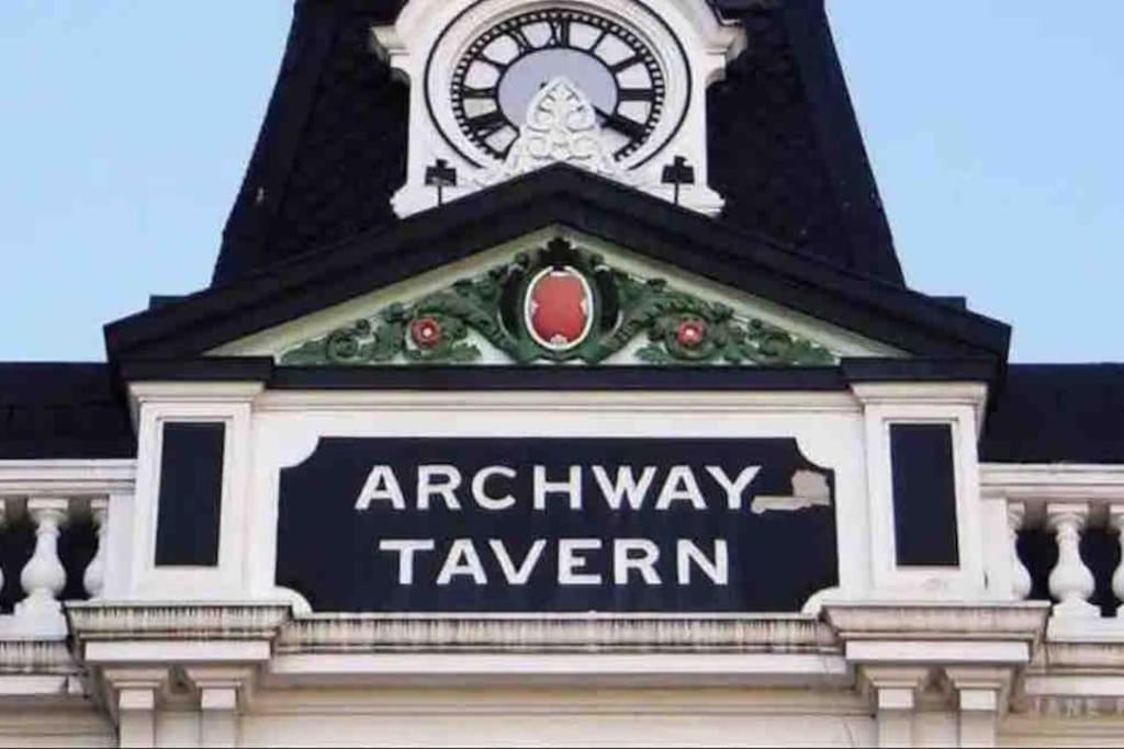 Archway Station Studios London Bagian luar foto